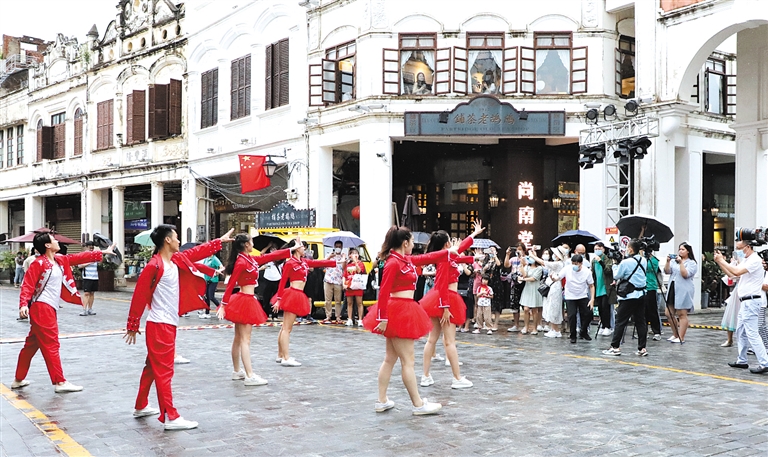 4384728_ngdsbtp_1665238898392_s